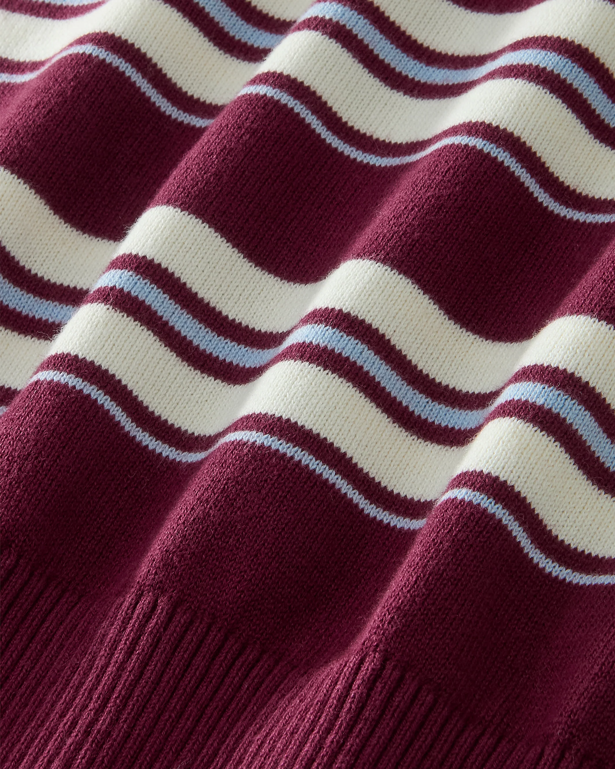 Bulldog Zip-Up Knit Cardigan - Image 10