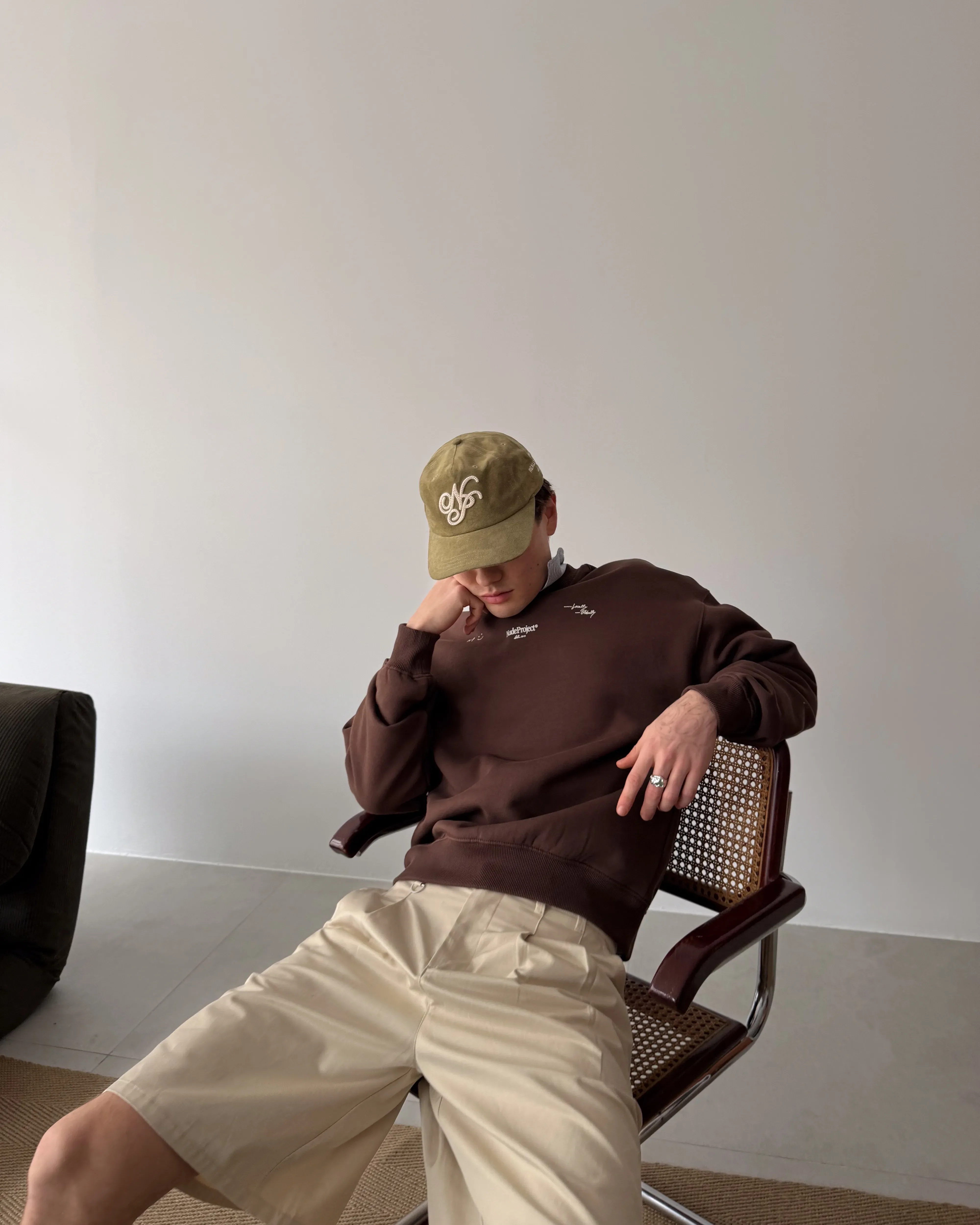 Global Soon Sweatshirt Brown - Image 10