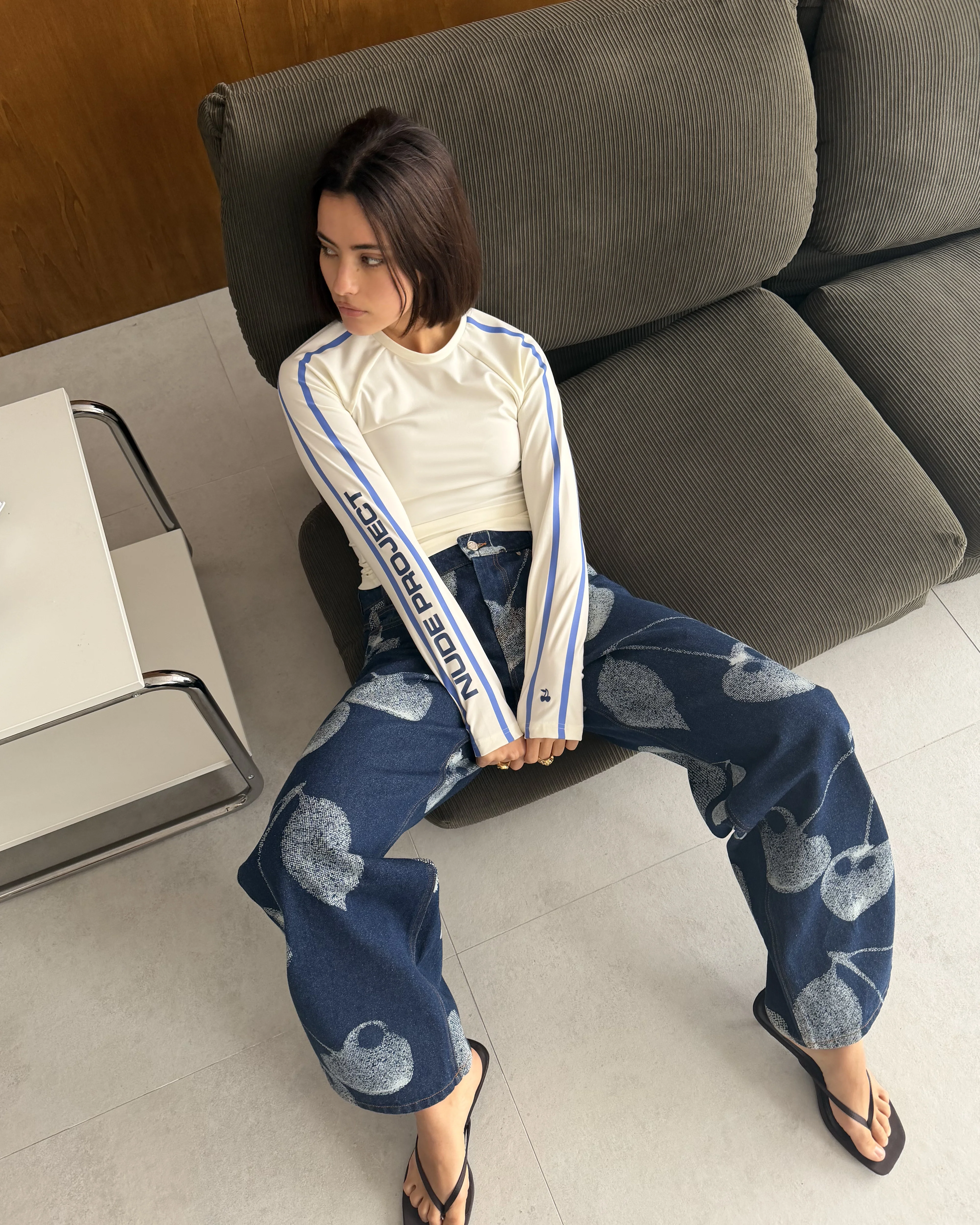 Cherry Old Baggy Woman Jeans - Image 6