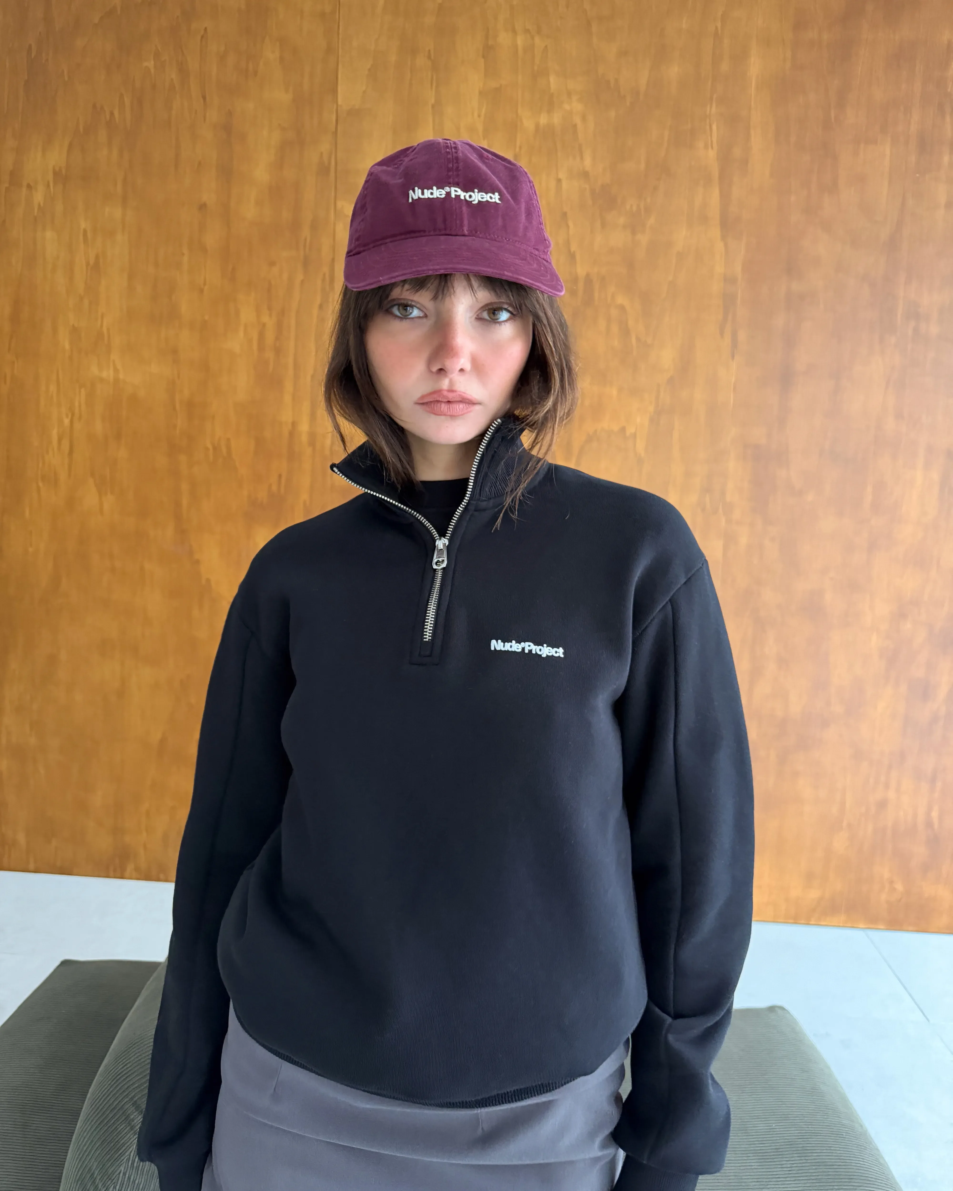 Origins Quarter-Zip Black - Image 6