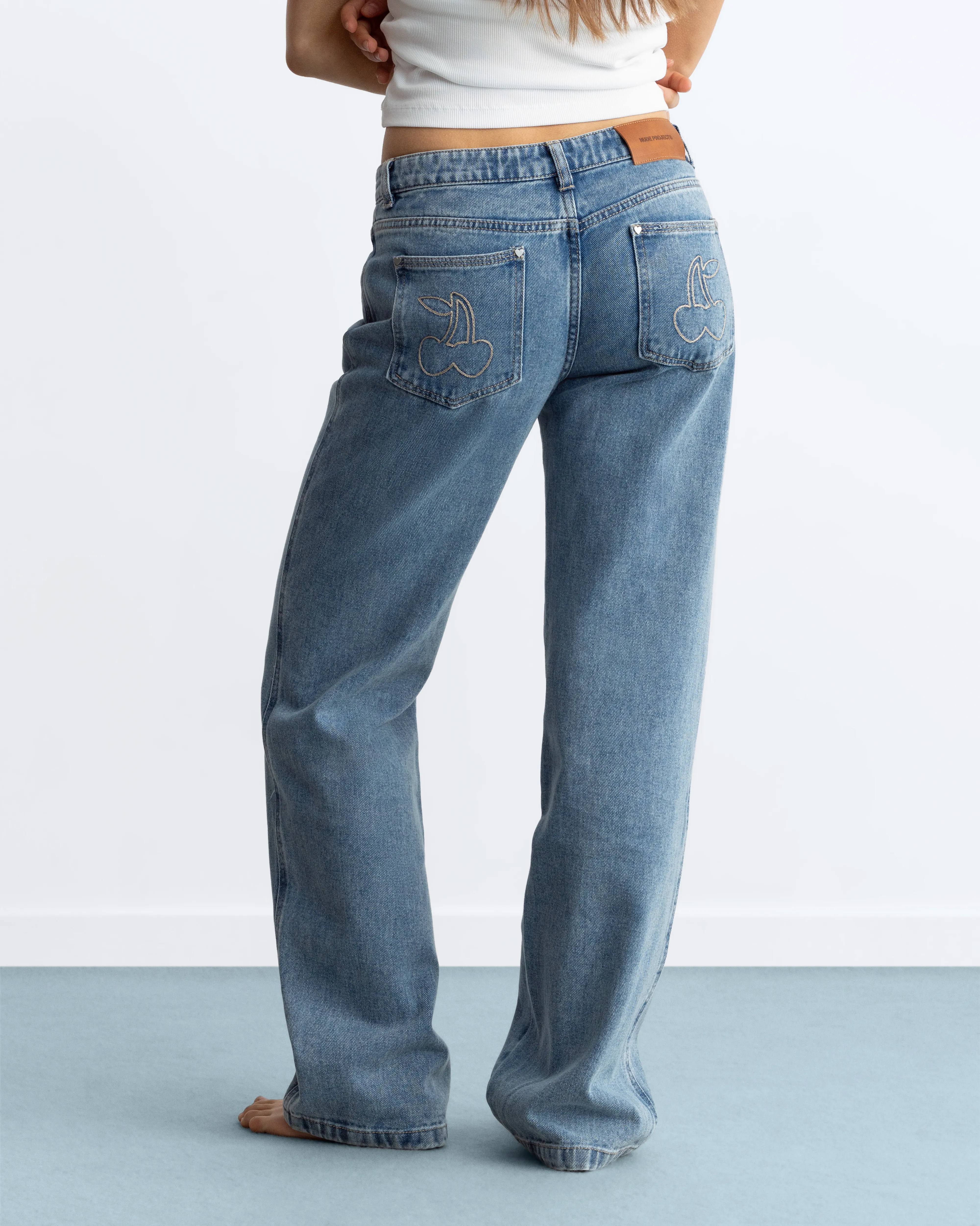 Basic Straight Jeans Blue - Image 3